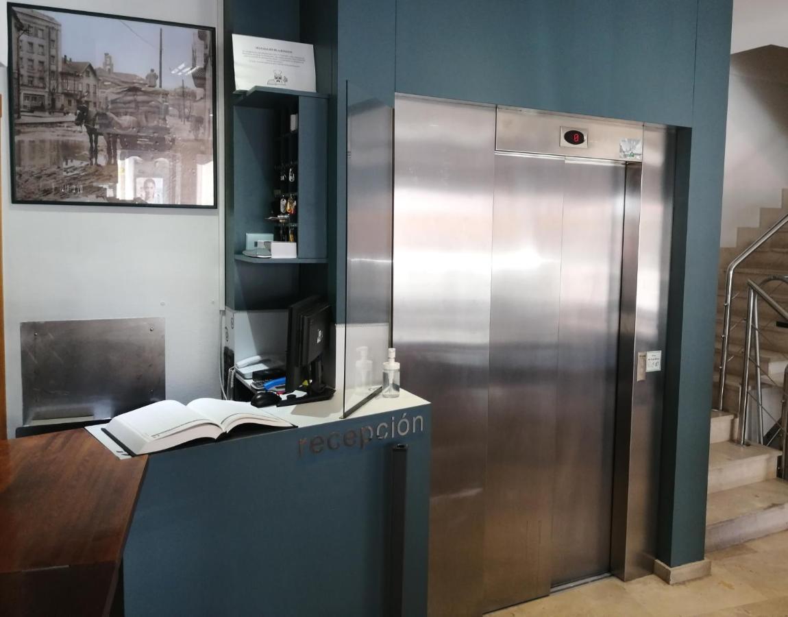 Hostal Cuentame Evolucion Auto Check In Burgo エクステリア 写真